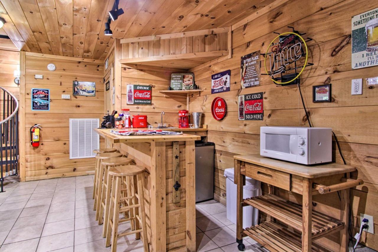 Вілла A-Frame Cabin With Hot Tub Less Than 1 Mi To Ober Гатлінбург Екстер'єр фото