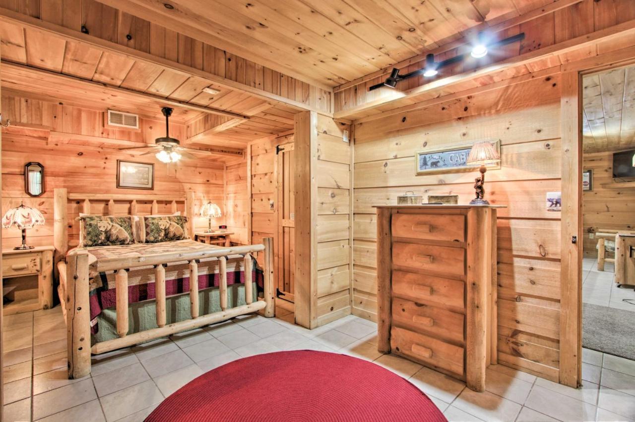 Вілла A-Frame Cabin With Hot Tub Less Than 1 Mi To Ober Гатлінбург Екстер'єр фото
