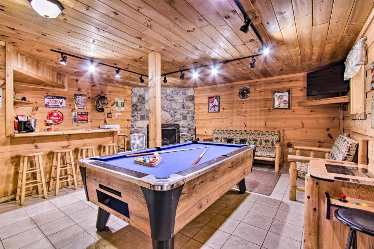 Вілла A-Frame Cabin With Hot Tub Less Than 1 Mi To Ober Гатлінбург Екстер'єр фото